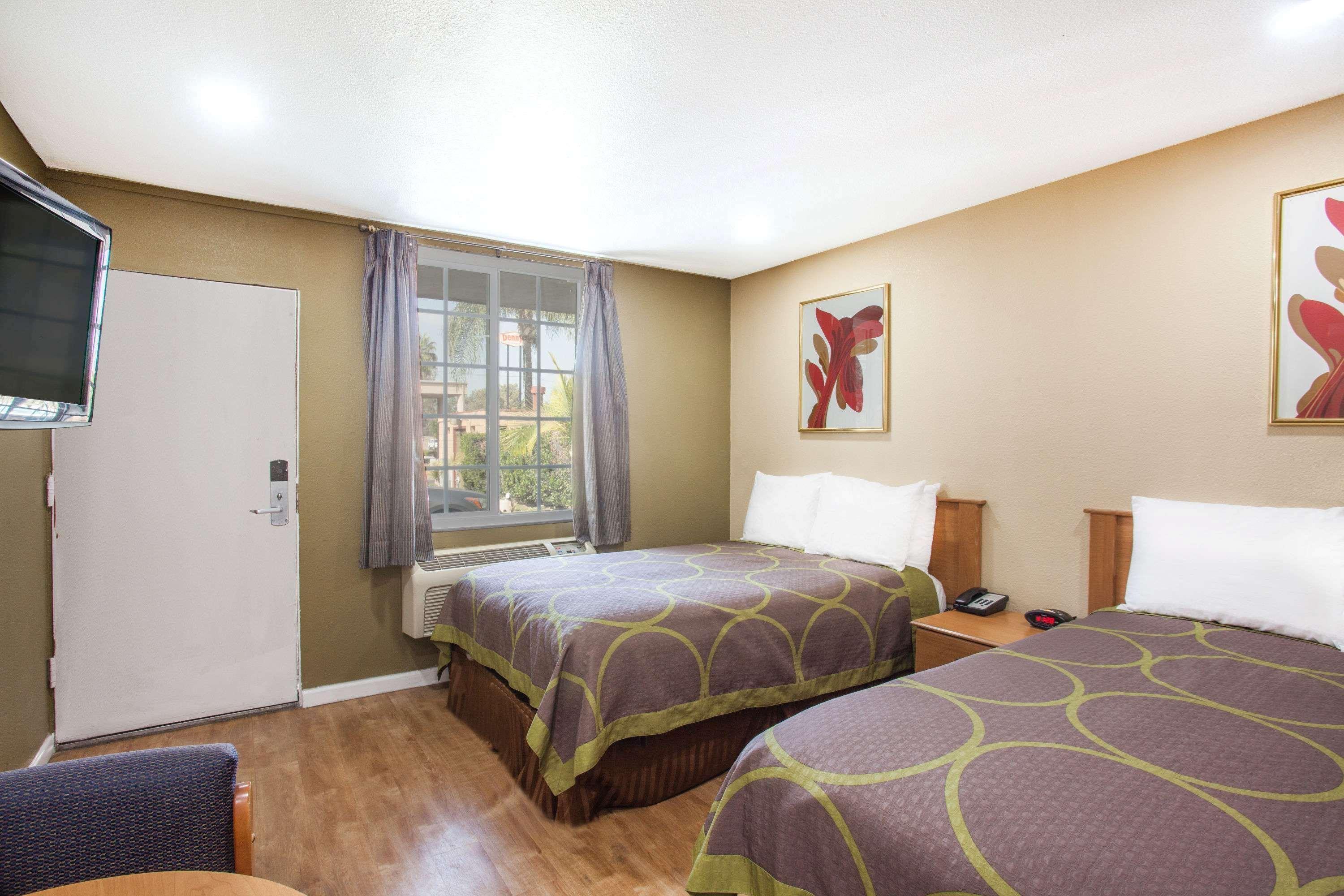 Super 8 By Wyndham Redlands/San Bernardino Exterior foto