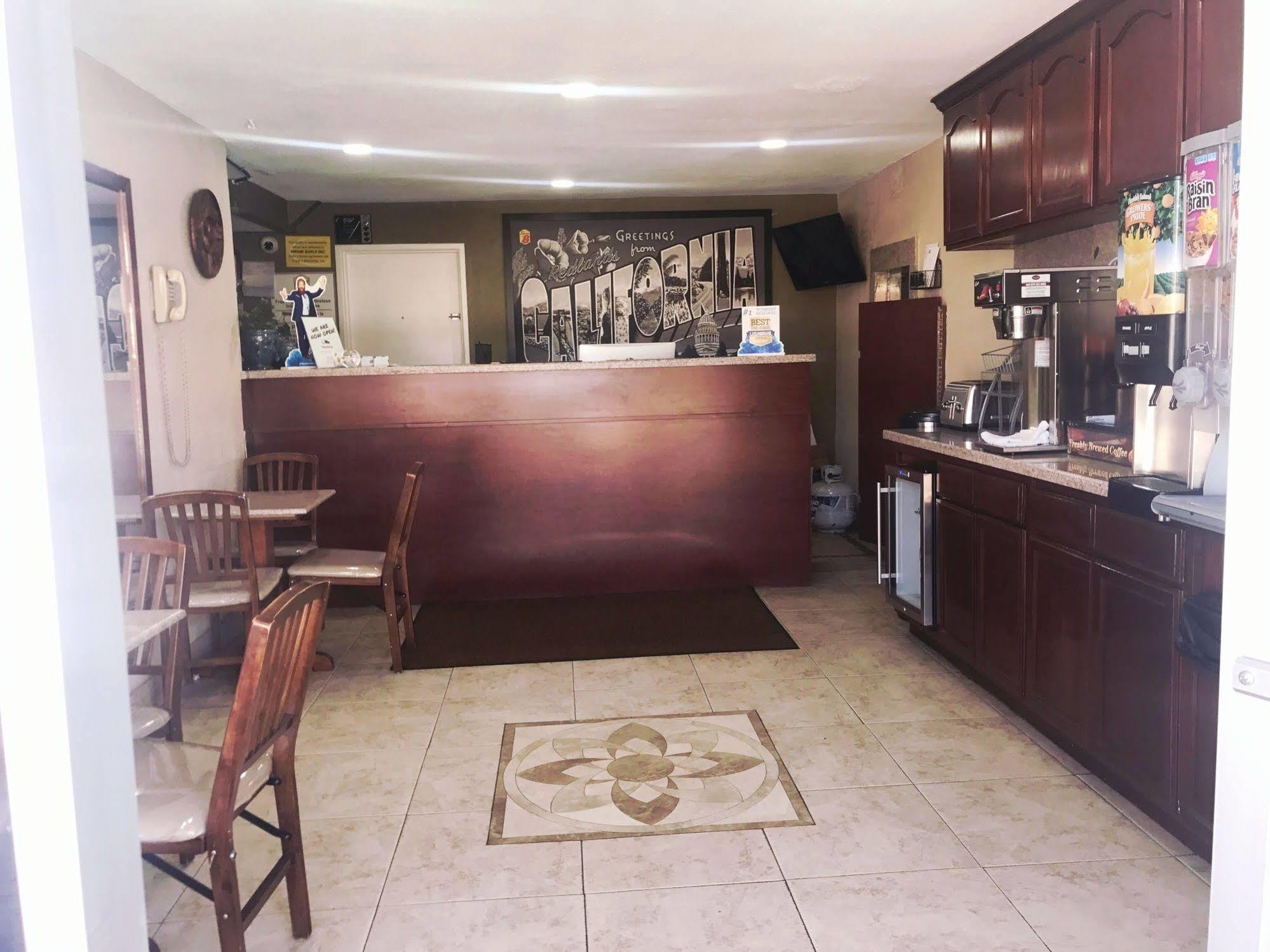 Super 8 By Wyndham Redlands/San Bernardino Exterior foto