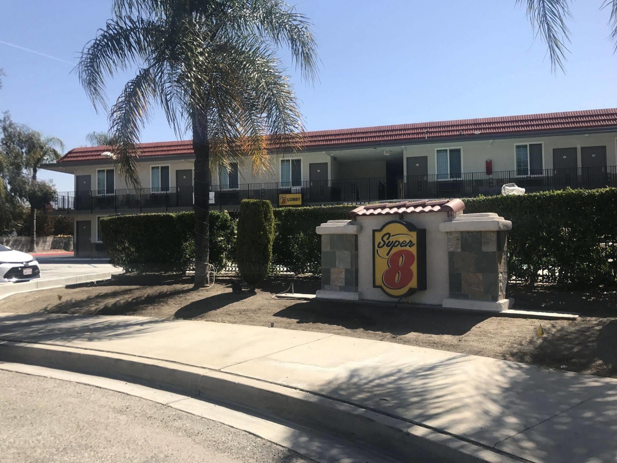 Super 8 By Wyndham Redlands/San Bernardino Exterior foto